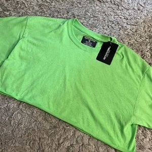 Pretty little thing cropped T-shirt never worn new with tags